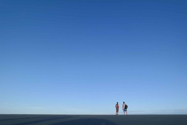 Quelles astuces pour organiser une garde-robe minimaliste ?